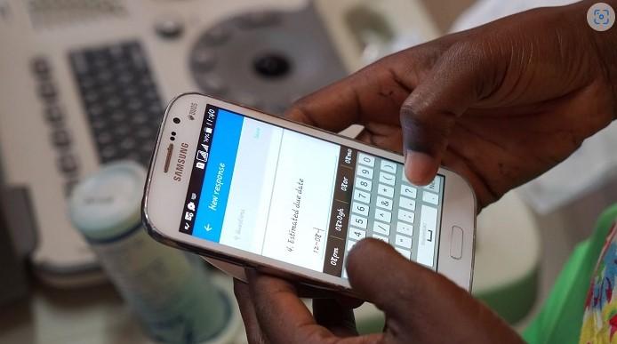 Average Nigerian guzzles 9GB data monthly online -Telcos report